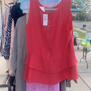 Loft coral top. Never worn. Size small